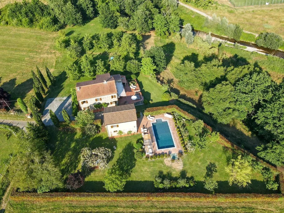 Villa I Ginepri Exclusive Countryhouse, 15Pax, Private Pool, Aulla Serricciolo