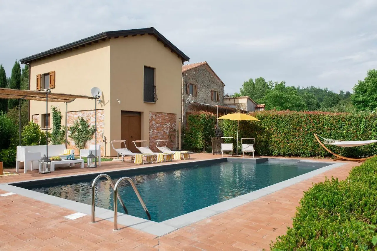 Villa I Ginepri Exclusive Countryhouse, 15Pax, Private Pool, Aulla Serricciolo Italy