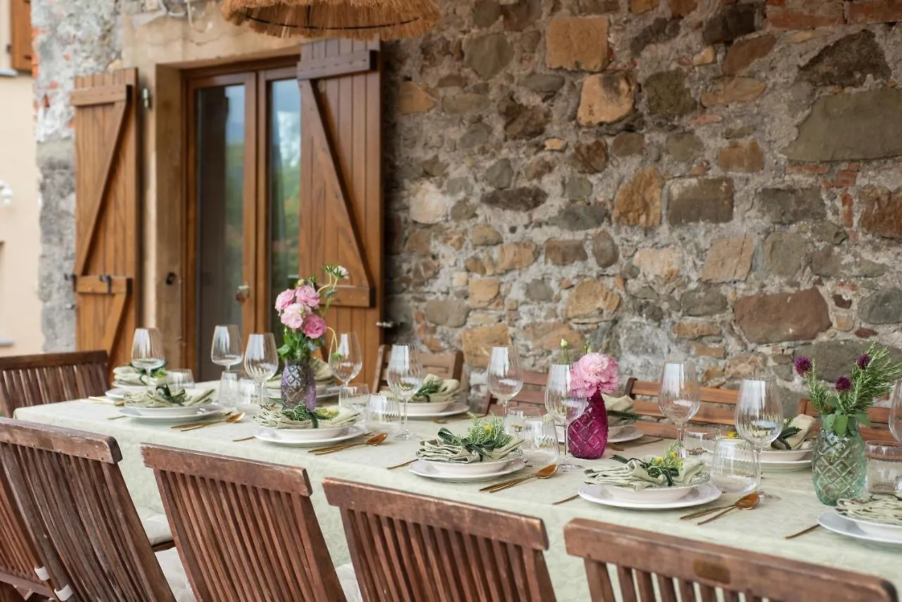 I Ginepri Exclusive Countryhouse, 15Pax, Private Pool, Aulla Serricciolo Italy