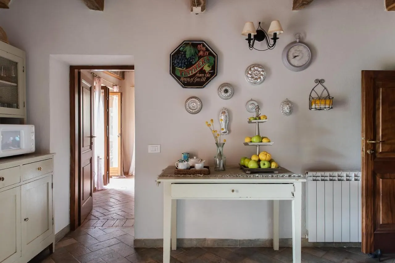 Villa I Ginepri Exclusive Countryhouse, 15Pax, Private Pool, Aulla Serricciolo