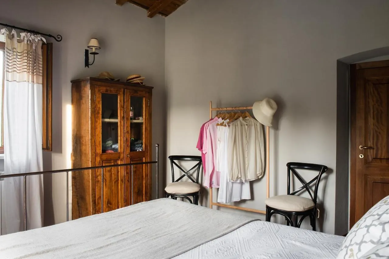 Villa I Ginepri Exclusive Countryhouse, 15Pax, Private Pool, Aulla Serricciolo